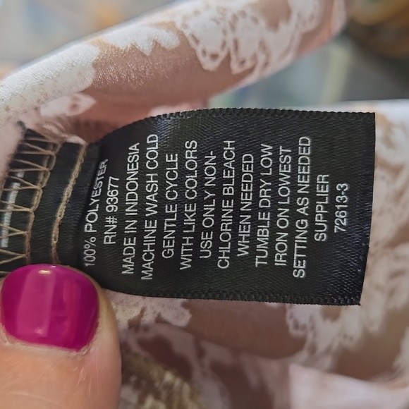 Worthington Sleeveless Top - Picture 6 of 6